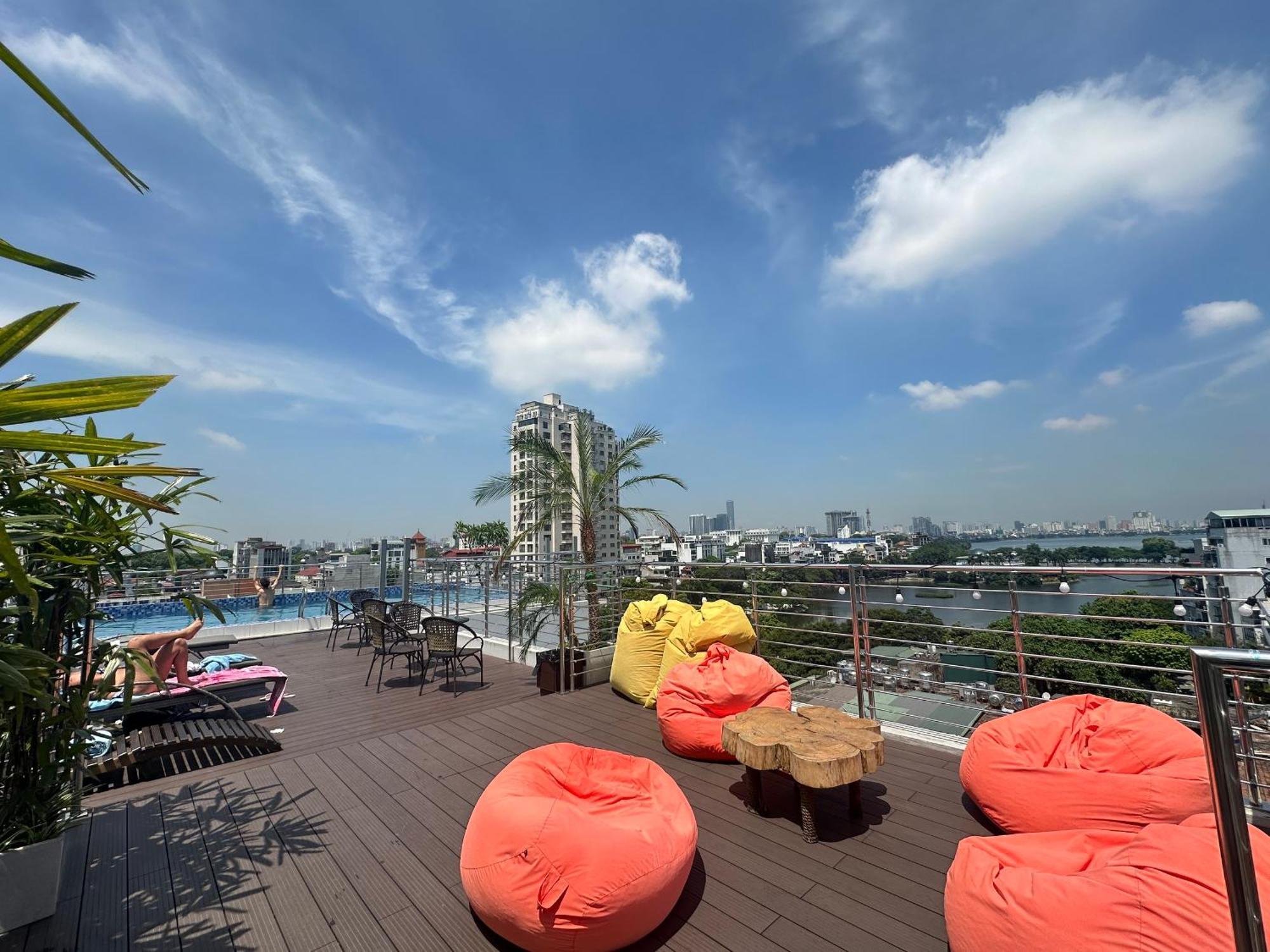 Luxe Paradise Premium Hotel Hanoi Esterno foto